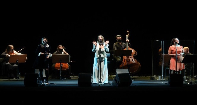Dilek ve Derya Türkan ile Türk Sanat Müziğinde nostaljik bir yolculuk