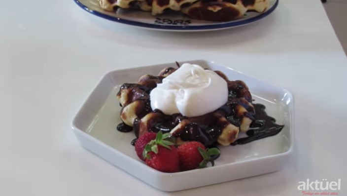 Waffle Tarifi 6 Kişilik | 5 Adımda En Kolay Waffle Nasıl Yapılır?
